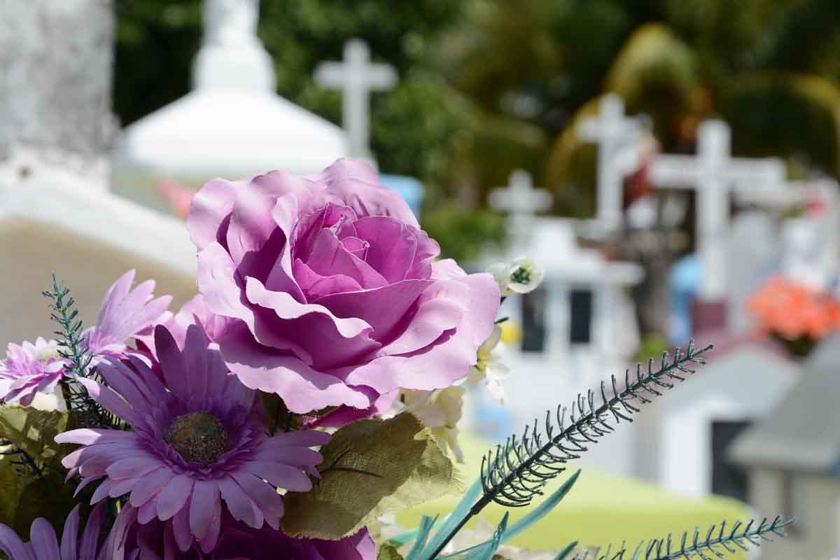 Religious and Non-Religious Funeral Celebrations